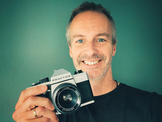Help, de spiegelreflex camera gaat eruit