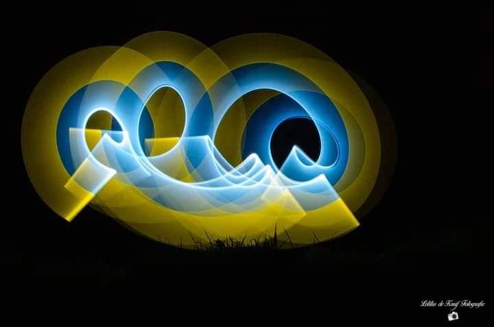 Geweldige light tube paintings die je foto's cooler maken. 